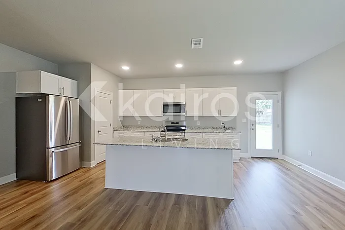 13760 Willowmore Dr — Photo 6
