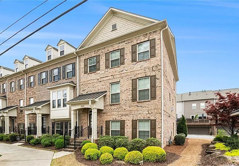 2808 Fullers Aly — Photo 1