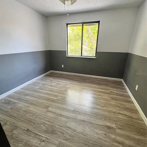 4918 Silver Oaks Vlg #F — Photo 20