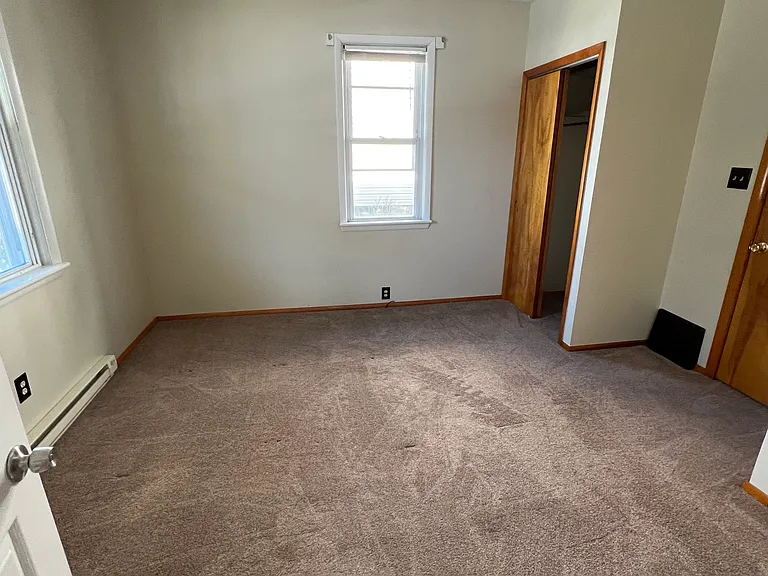 1502 W Locust St #1 — Photo 8
