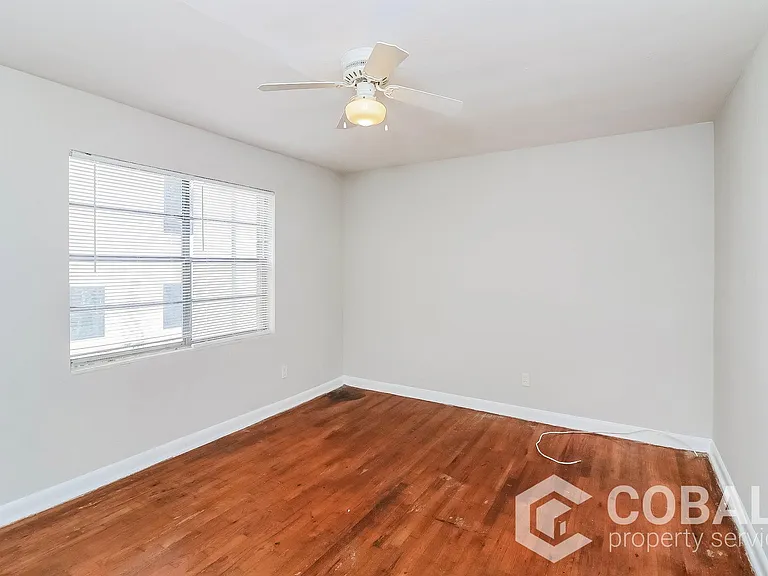 890 Greenwood Ave NE #4 — Photo 9