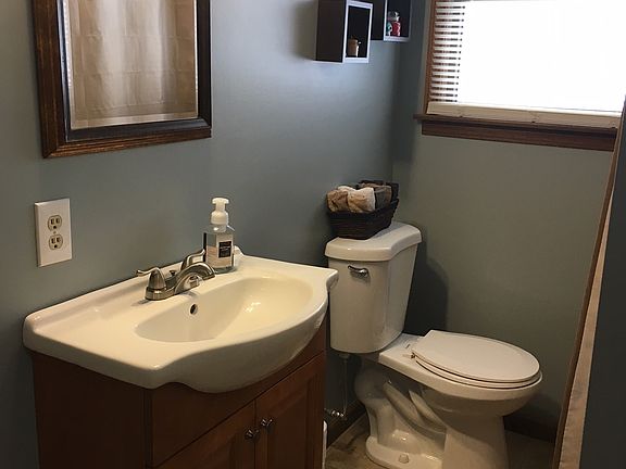 Main floor bathroom