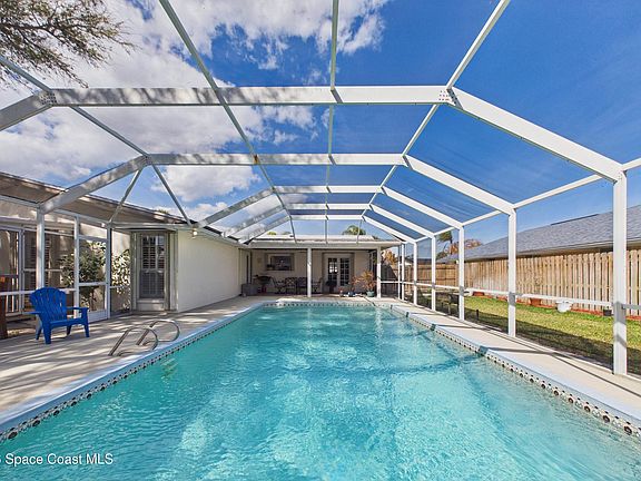 2nd image of 215 Sand Pine Rd