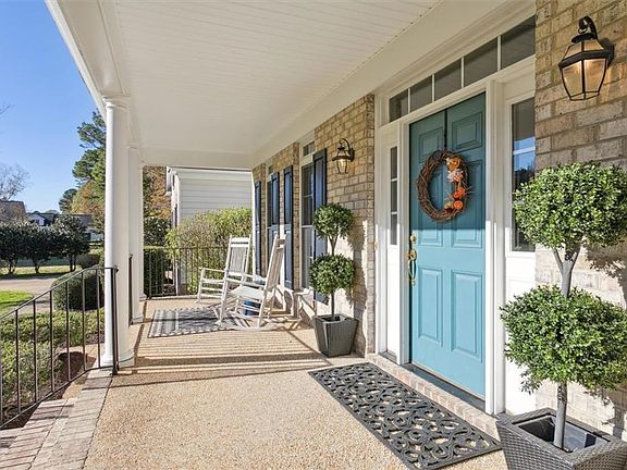 5th image of 221 Darden Dr