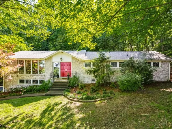 833 Highland Park Ct, Nashville, TN 37205