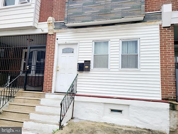 3rd image of 236 W Grange Ave
