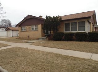 8227 W Hope Ave, Milwaukee, WI 53222