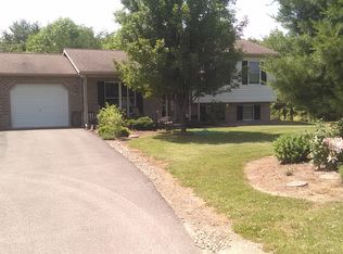 100 Saw Ln, New Columbia, PA 17856