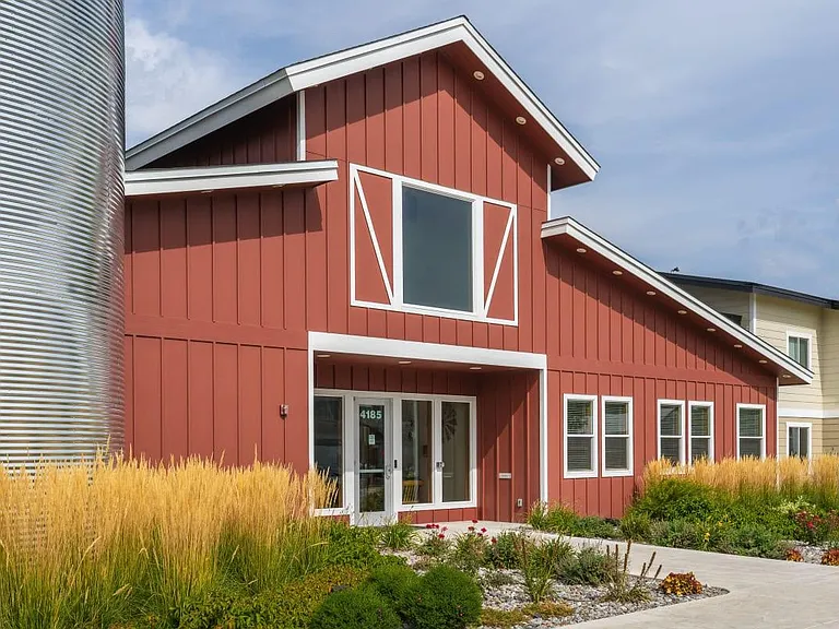 Bluegrass Farms Apartments — Photo 35