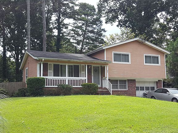 5th image of 431 Canterbury Cir