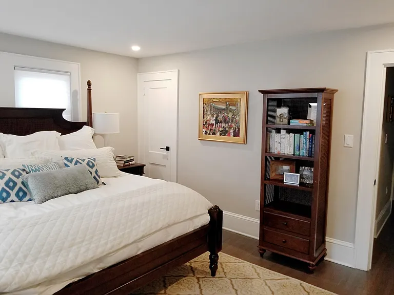 2127 Kirkwood Ave — Photo 9