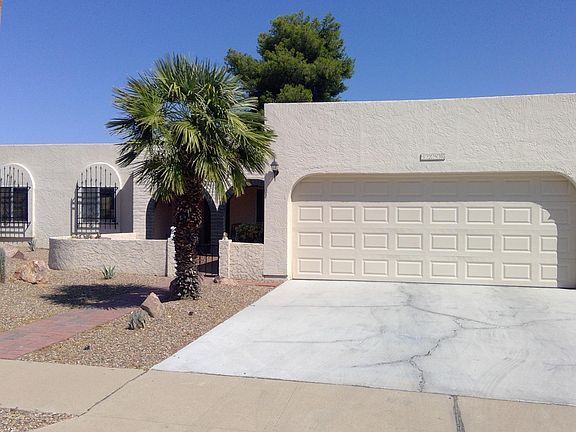 2nd image of 1290 N Paseo De Golf