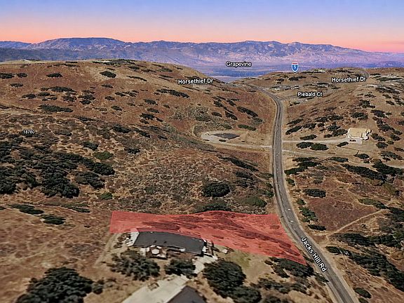 2nd image of Jacks Hill Road