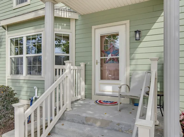 1241 N Pine St, Sun Prairie, WI 53590