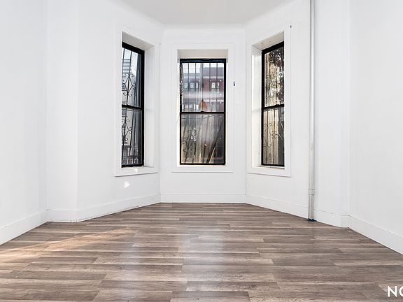 2nd image of 501 Lafayette Ave APT 1B