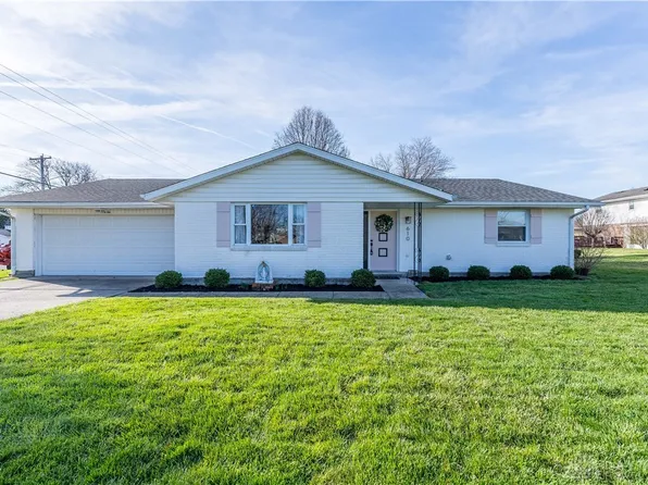 610 W Broadway St, Tipp City, OH 45371