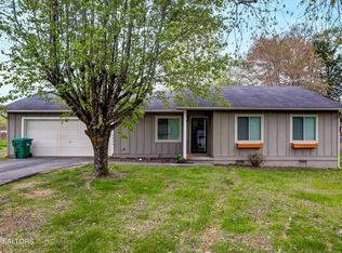 6513 Red Ash Rd, Knoxville, TN 37918