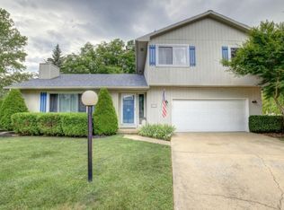 609 Rossmoor Ct, Champaign, IL