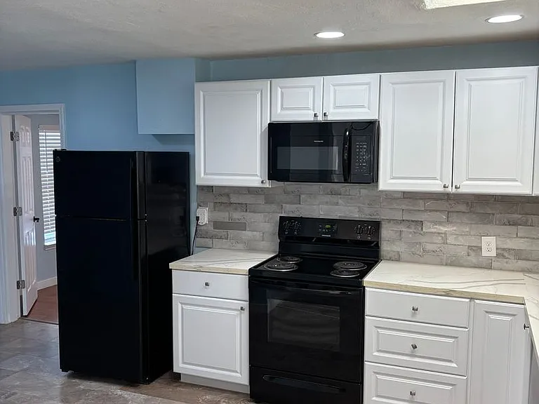 9939 Lillian Hwy — Photo 3