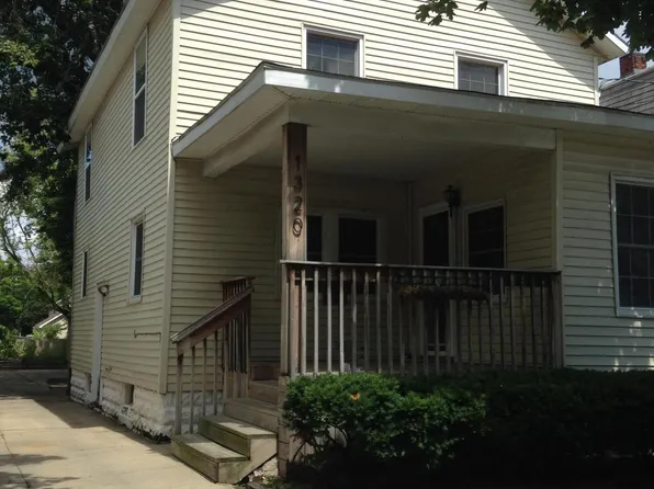 1320 W Hillsdale St, Lansing, MI 48915