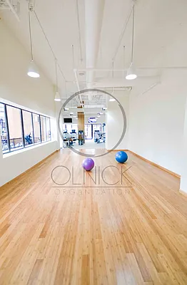 Rented by Olnick Organization | media 29