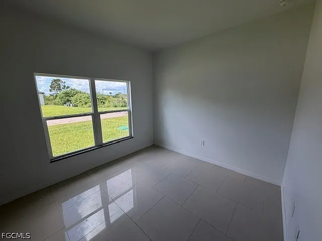 2 bed, 2.0 bath, 833 sqft, $1,550 — Photo 4