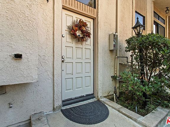 2nd image of 7230 Kelvin Ave APT 6