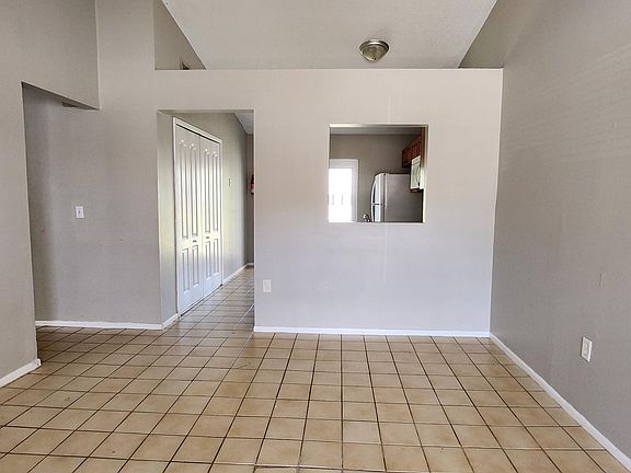 3rd image of 2732 Coral Reef Dr