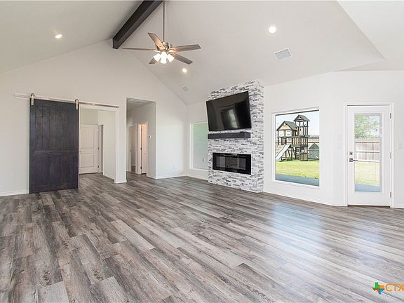 2nd image of 102 Carley Ct