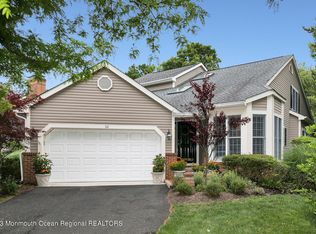 32 Peach Tree Ln, Little Silver, NJ 07739