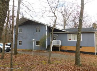 E Sugar Mountain Rd, Bushkill, PA 18324