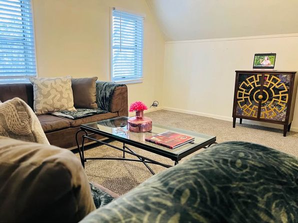 (undisclosed Address)