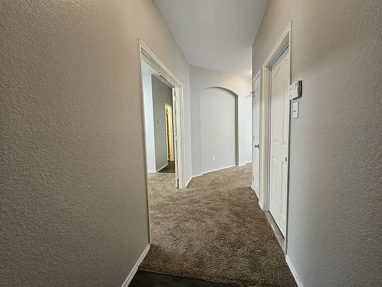 3200 Hoover Dr — Photo 2