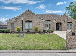 1000 Charlotte Ln, Bridge City, TX 77611