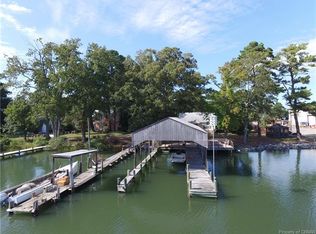 79 Perry Ln, Deltaville, VA 23043