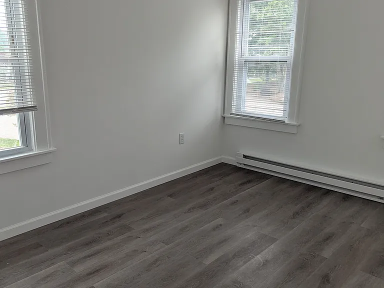 41 East High St — Photo 18