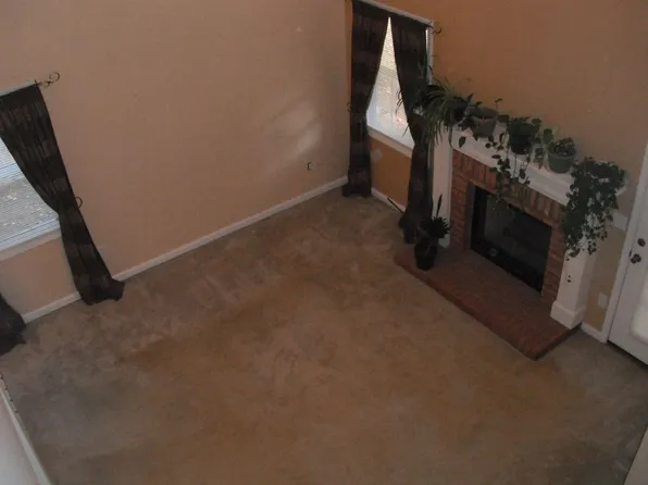 6 Stonebridge Ct, Cartersville, GA 30121