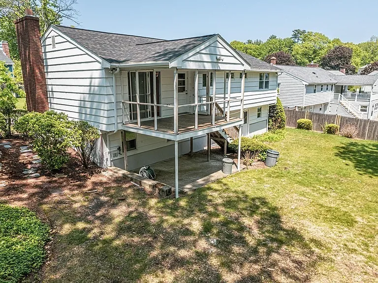 20 Fieldstone Dr — Photo 27