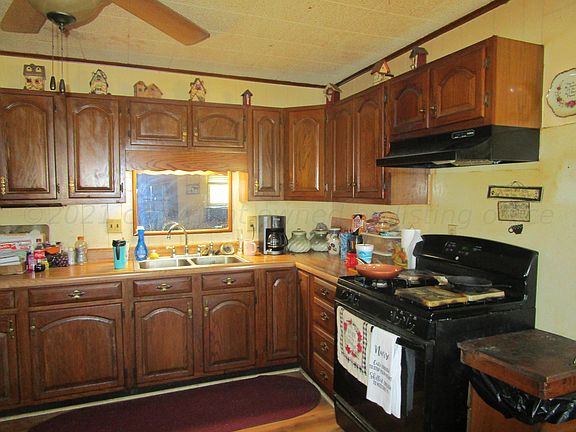 5th image of 615 S Tignor St