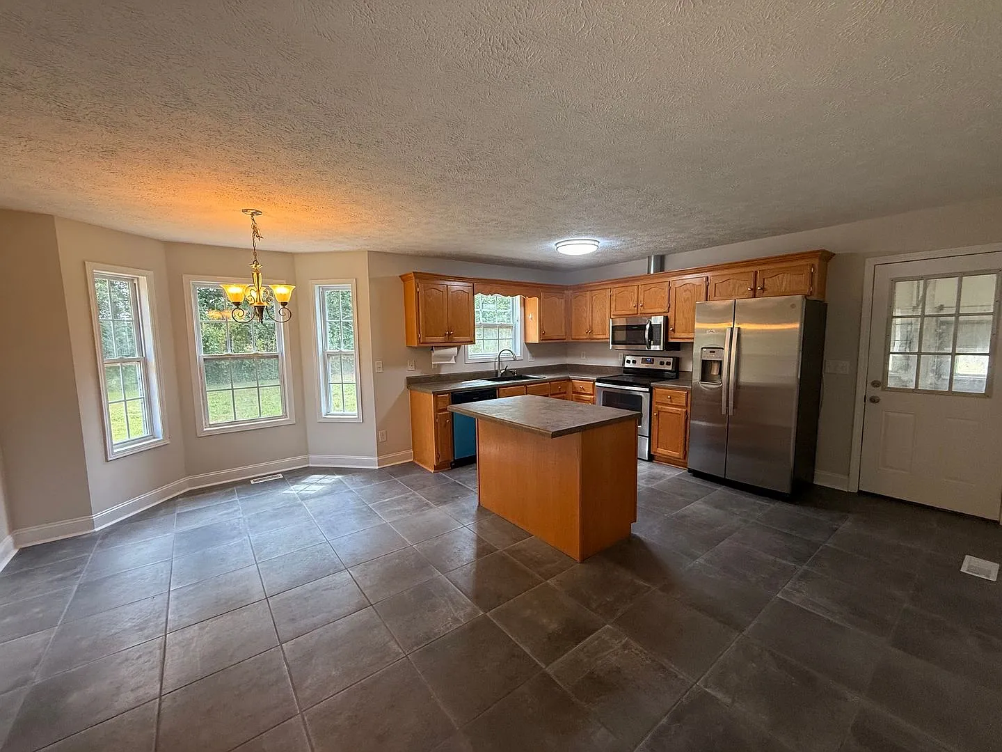 418 Charles Ward Way — Photo 4