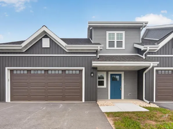 1675 Reigle DRIVE #1, Kewaskum, WI 53040
