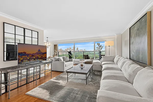 Rented by Corcoran | media 1