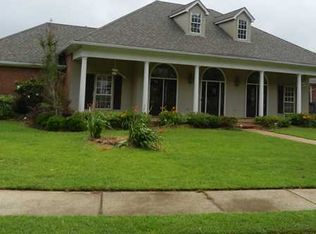 201 Providence Dr, Brandon, MS 39042