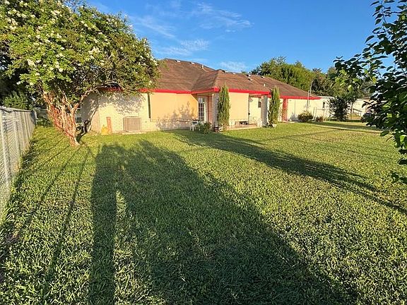 5th image of 1501 N Fleetwood Ave