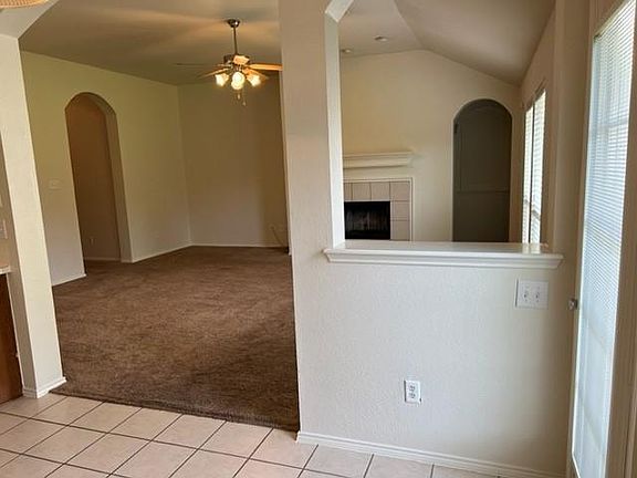 5th image of 501 Cypress Hill Dr