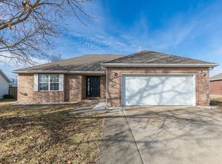 2531 S Hartford Ave, Bolivar, MO 65613