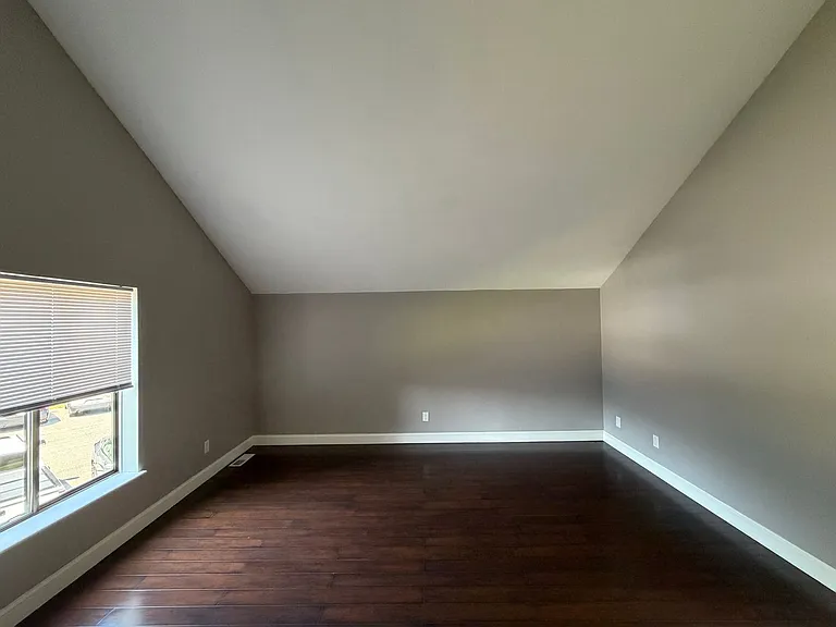 40 Danforth Ct — Photo 17