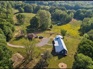 1124 Jeff Sanders Rd, Batesville, MS 38606