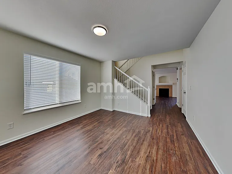 485 Winebrook Way — Photo 7