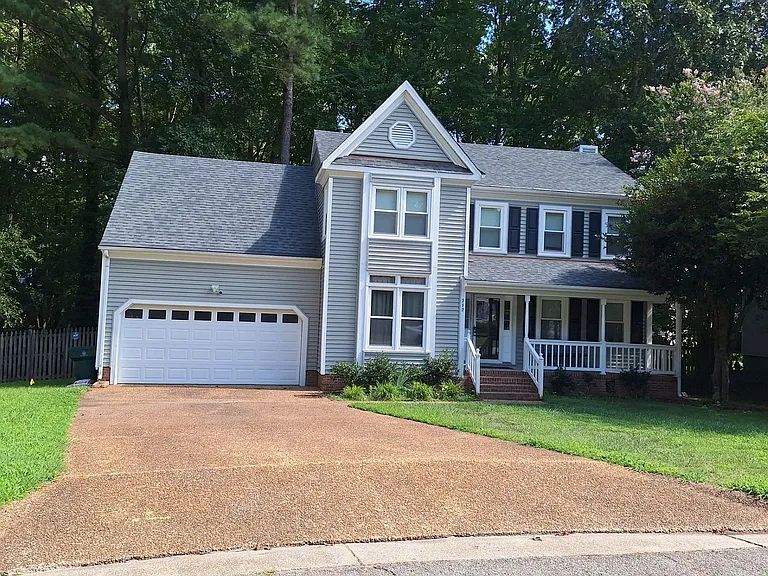 212 Earle Ct — Photo 1